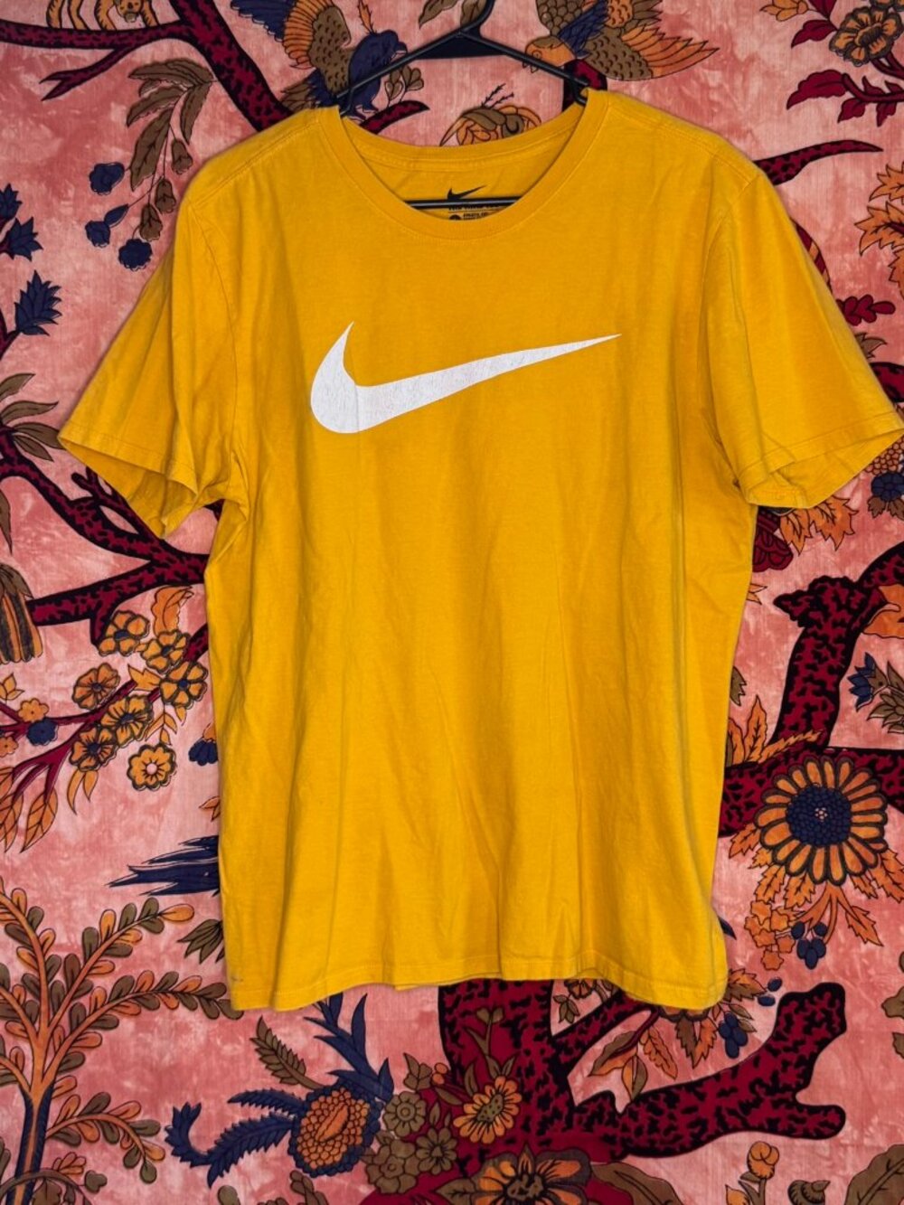Vintage Golden Nike T-Shirt